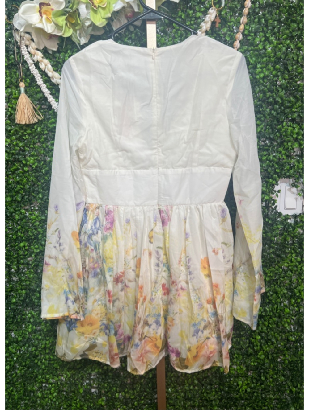 Women's CIDER White Floral V Neck Long Sleeve Mini Dress Size Small - Picture 9 of 10